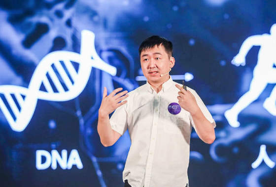 王小川談企業(yè)成長(zhǎng)：從蝴蝶效應(yīng)到六爻八卦